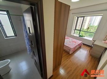 西山润城1区，3室2厅房子出租(合租)，租金每月550元