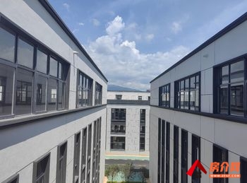 呈贡马金铺2600m²厂房出售,参考报价:910万元 呈贡马金铺2600m²厂房出售,参考报价:910万元
