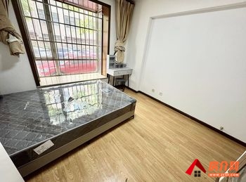 官渡银海国贸花园，1室1厅房子出租(合租)，租金每月900元