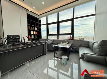 海乐世界(办公) >218m²写字楼出租，参考报价：7