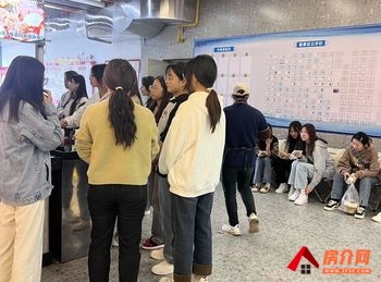 嵩明嵩明城区20m²商铺出租,参考报价:1800元/月