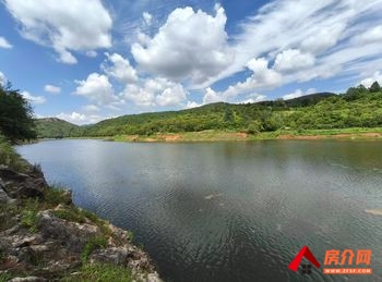 盘龙茨坝10000m²商铺出租，参考报价：4500元/月