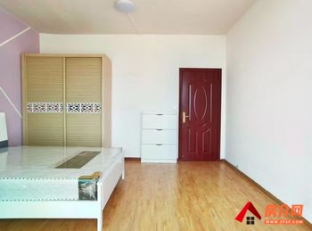 「昆明」官渡海伦国际泰晤士区,4室2厅房子出租(合租)，租金