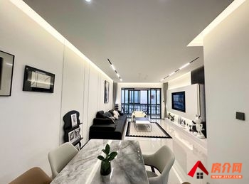 官渡雨龙路55号院，4室2厅房子出租(整租)，租金每月420