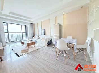 官渡新亚洲体育城S25，1室1厅房子出租(整租)，租金每月7