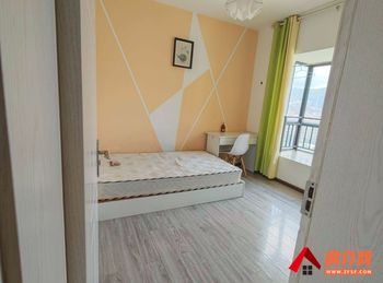 经典明苑小区房屋出租丨五华经典明苑，3室1厅房子出租(合租)