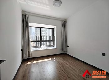 「昆明」五华万科城启峰上,3室2厅房子出租(整租)，租金每月