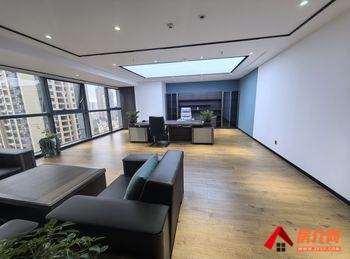 金地中心 >571.89m²写字楼出租，参考报价：面议