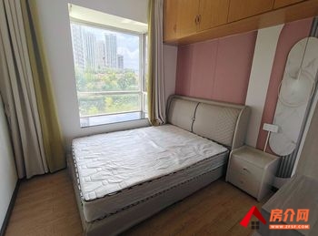 昆明盘龙云南映象(C区) 3室2厅房子出租(合租)，租金每月