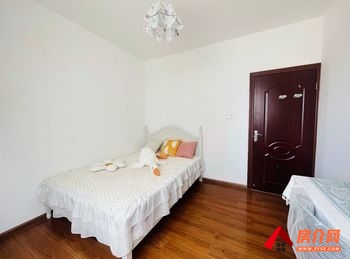 西山广福城沁福园，3室2厅房子出租(合租)，租金每月700元