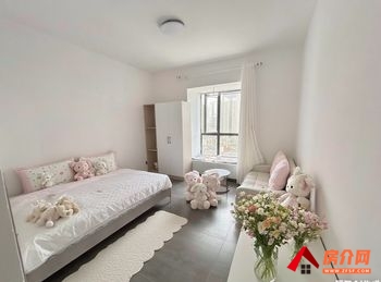 盘龙云铜时代之窗，3室1厅房子出租(合租)，租金每月488元