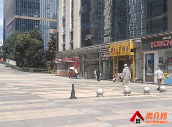 昆明官渡民航路161.2m²商铺出售,参考报价:180万元 昆明官渡民航路161.2m²商铺出售,参考报价:180万元