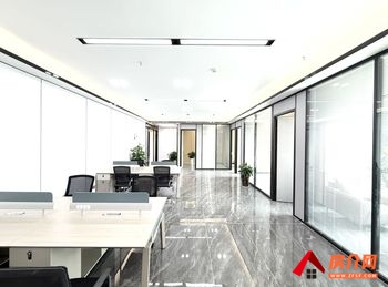 昆明润城第五大道 >268m²写字楼出租,参考报价:8 昆明润城第五大道 >268m²写字楼出租,参考报价:8