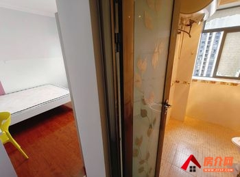 盘龙溪畔丽景,3室1厅房子出租(合租),租金每月500元 盘龙溪畔丽景,3室1厅房子出租(合租),租金每月500元