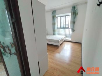 「昆明」西山华夏御府雍璟苑,4室2厅房子出租(合租),租金每 「昆明」西山华夏御府雍璟苑,4室2厅房子出租(合租),租金每