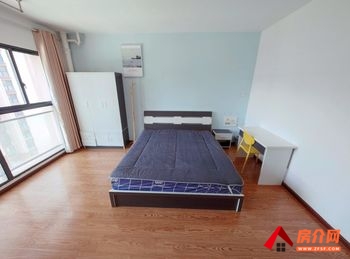 西山润城十区，3室2厅房子出租(合租)，租金每月490元