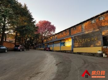 「昆明」盘龙茨坝70000m²厂房出租,参考报价:面议 「昆明」盘龙茨坝70000m²厂房出租,参考报价:面议