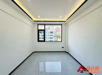 云上之诚商务中心 >176m²写字楼出租,参考报价:4 云上之诚商务中心 >176m²写字楼出租,参考报价:4