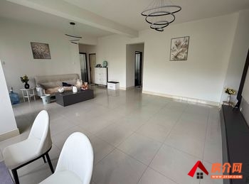 五华云客小区，3室2厅二手房出售,报价：96万元