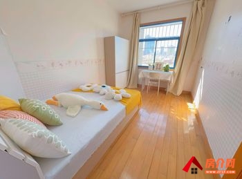 「昆明」盘龙金星伟龙广场,3室2厅房子出租(合租)，租金每月