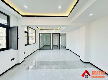 云上之诚商务中心 >195m²写字楼出租,参考报价:5 云上之诚商务中心 >195m²写字楼出租,参考报价:5