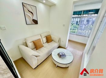 盘龙金星小区，1室1厅房子出租(合租)，租金每月899元