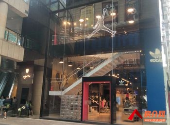 「昆明」五华南屏街片区582.07m²商铺出售,参考报价:8 「昆明」五华南屏街片区582.07m²商铺出售,参考报价:8