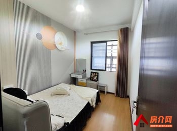 「昆明」五华国福现代城荷花苑,3室2厅房子出租(合租)，租金