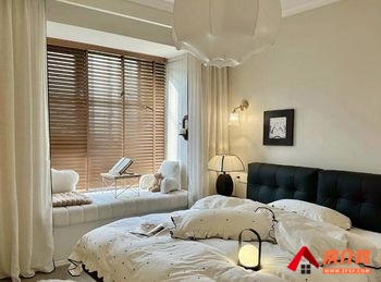 盘龙东风东路48号院，1室0厅房子出租(合租)，租金每月40