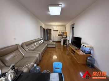 盘龙保利玺樾(樾公馆)，3室2厅二手房出售,报价：110万元