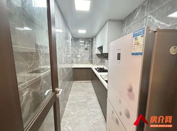 五华万科城阅峰上，2室2厅房子出租(整租)，租金每月1800