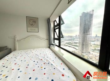 五华融创春风十里海豚湾，1室1厅房子出租(合租)，租金每月8