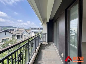 「昆明」盘龙中海云麓九里一期,4室2厅二手房出售,报价：18