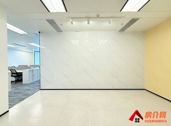 恒隆广场 >250.11m²写字楼出租，参考报价：面议