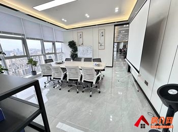 云投中心 >800m²写字楼出租,参考报价:面议