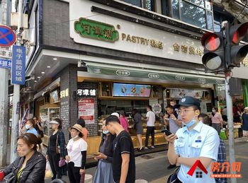 五华南屏街片区90m²商铺出售，参考报价：70万元