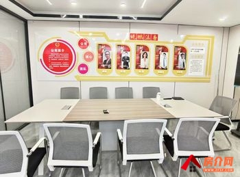 昆明华一广场 >125m²写字楼出租，参考报价：400