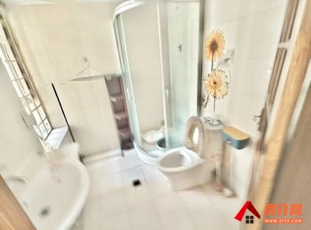 西山佳湖新城，1室1厅房子出租(合租)，租金每月550元