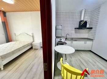 五华龙泉路95号小区，1室1厅房子出租(合租)，租金每月79