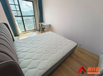 五华金泰国际二期凯佩，3室2厅房子出租(合租)，租金每月50