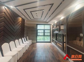 盘龙拓东300m²商铺出租,参考报价:面议 盘龙拓东300m²商铺出租,参考报价:面议