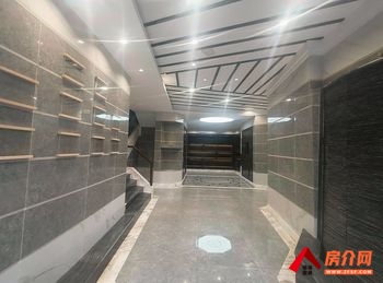 盘龙拓东300m²商铺出租,参考报价:面议 盘龙拓东300m²商铺出租,参考报价:面议