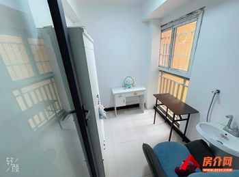 「昆明」盘龙彩云间花园,3室2厅房子出租(合租)，租金每月5