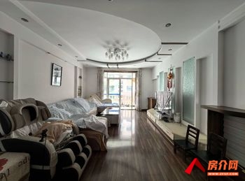 盘龙江东花城，3室2厅房子出租(整租)，租金每月2200元