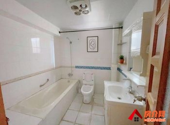 昆明五华华夏大厦 2室2厅房子出租(合租)，租金每月500元