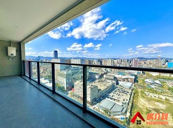 西山龙江金茂府，4室2厅二手房出售,报价：658万元