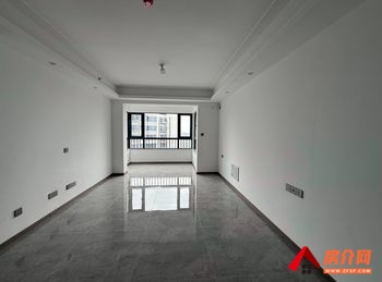 盘龙大华公园天下南岸，3室2厅二手房出售,报价：105万元