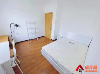 盘龙省建机关大院，3室2厅房子出租(合租)，租金每月500元