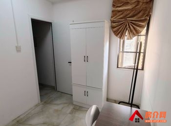 西山金坤尚城祥和里，2室1厅房子出租(合租)，租金每月500