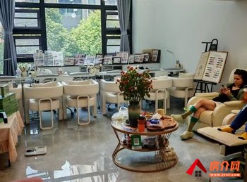 「昆明」五华北市区45m²商铺转让，参考报价：1000元/月